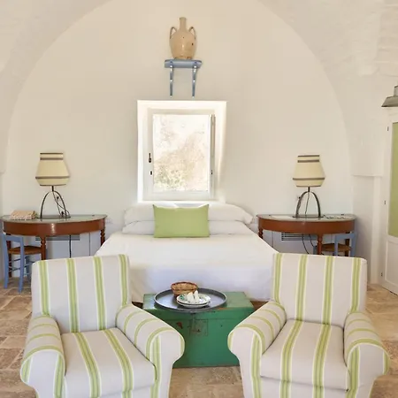 Masseria Paradiso לינה וארוחת בוקר אוסטוני